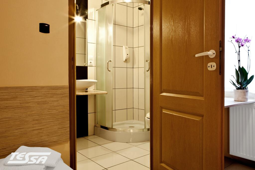 Pokoje Goscinne Tessa Chełm Habitación foto